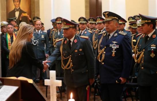 Ministro de Defensa de Argentina: "Hubo orden internacional para derrocar a  Evo Morales"